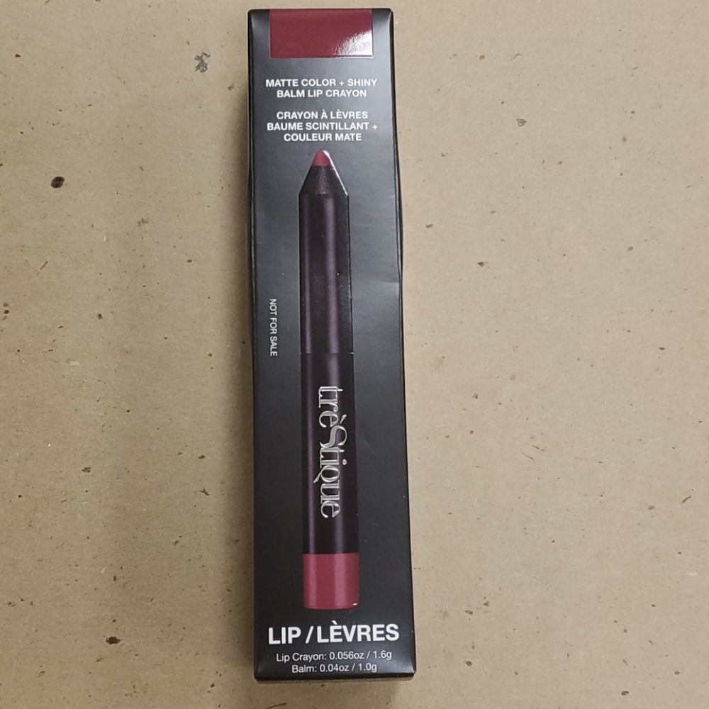 NWT Trestique Belize Boedeaux matte color +‎ shiny balm lip crayon